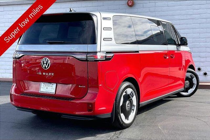 Used 2025 Volkswagen ID. Buzz Pro S PlusImage 13