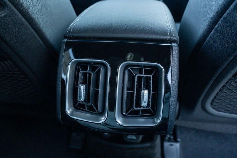 New 2026 Kia Sorento Hybrid X-Line SX PrestigeImage 17