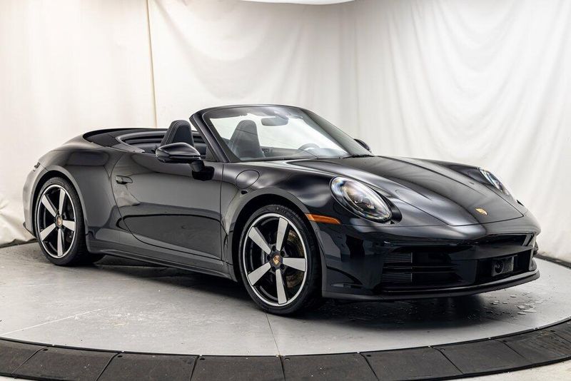 2025 Porsche 911 CarreraImage 7