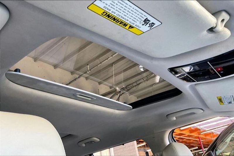 Used 2024 Hyundai Santa Fe CalligraphyImage 29