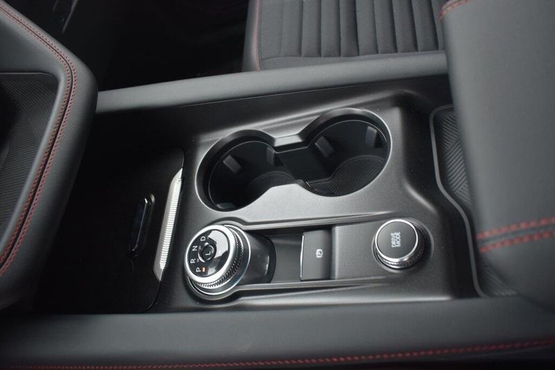 New 2025 Ford Explorer ST-LineImage 20