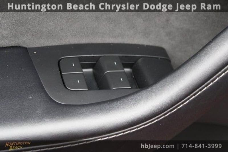 2022 Tesla Model Y Long RangeImage 9