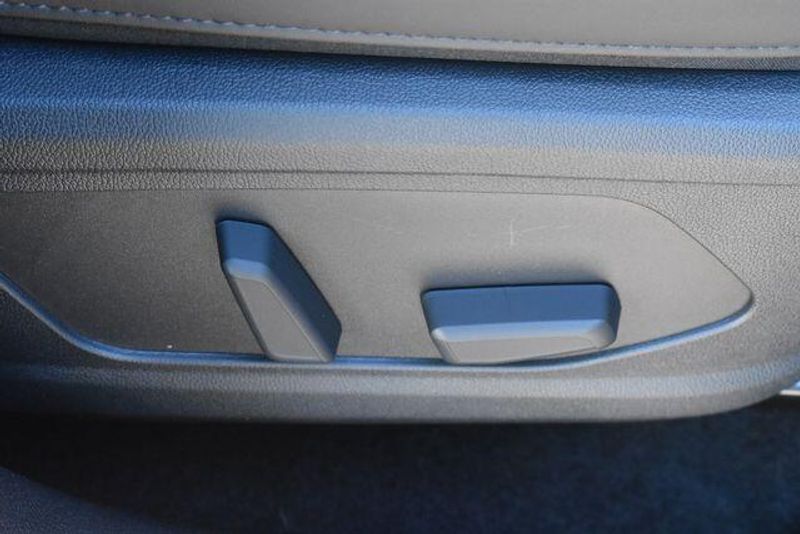 New 2026 Kia Sorento Hybrid EXImage 13