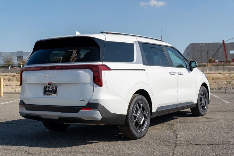 New 2026 Kia Carnival Hybrid SXImage 7