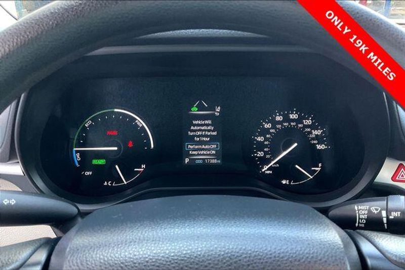 Used 2022 Toyota Sienna LEImage 20