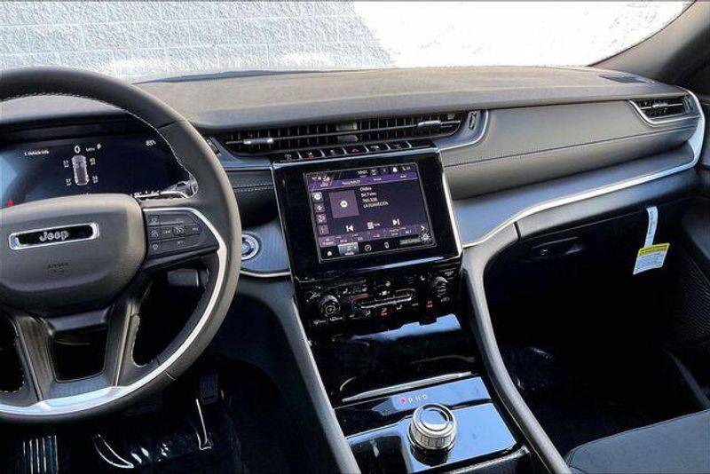 New 2026 Jeep Grand Cherokee Laredo X 4x4Image 5