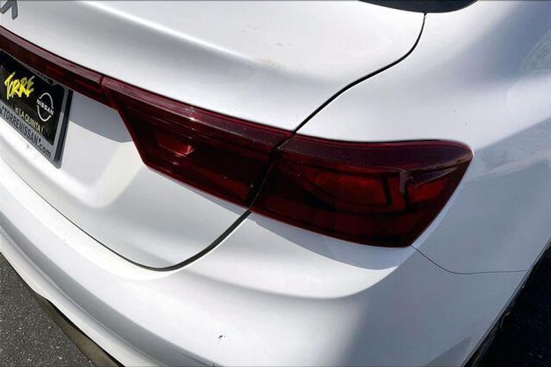 Used 2023 Kia Forte LXSImage 28