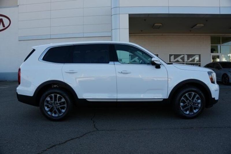 New 2025 Kia Telluride LXImage 8