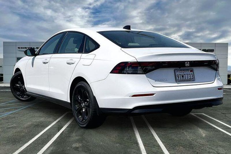 Used 2025 Honda Accord Sedan SEImage 10