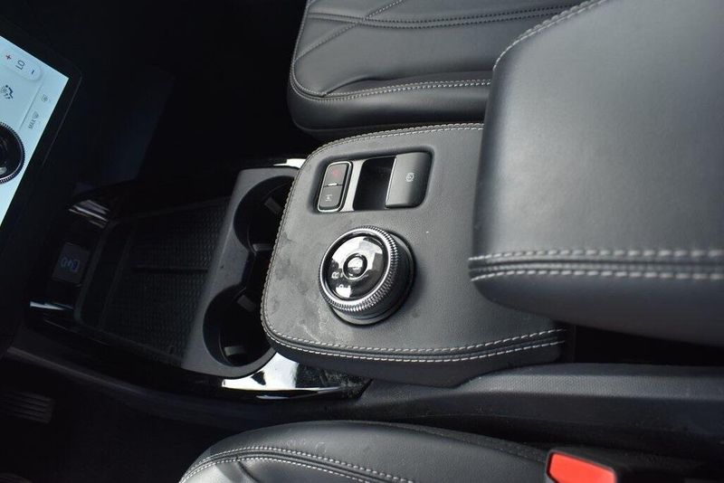Used 2022 Ford Mustang Mach-E SelectImage 16