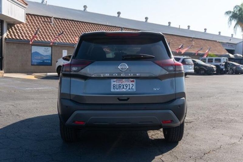 Used 2021 Nissan Rogue SVImage 6