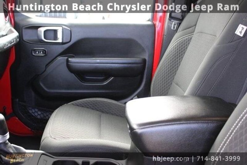 2021 Jeep Wrangler Unlimited Sport SImage 32