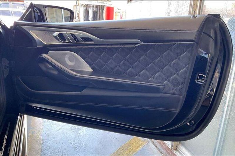 Used 2022 BMW M8 Cabriolet CompetitionImage 23