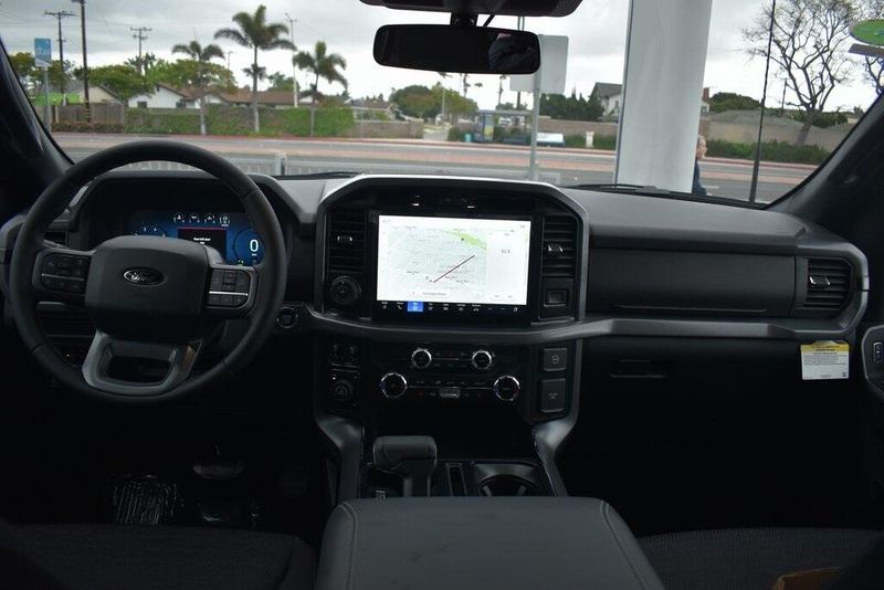 2025 Ford F-150 XLTImage 12