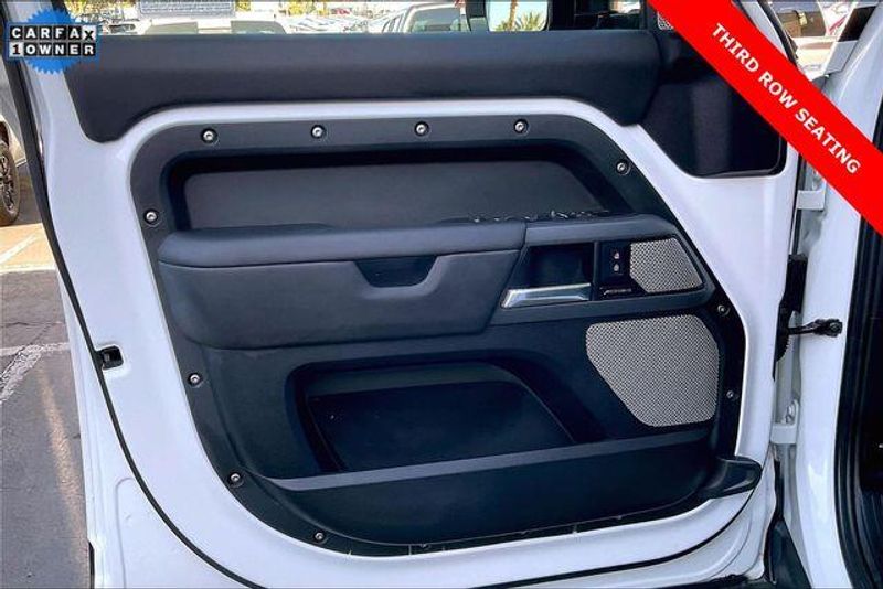 Used 2024 Land Rover Defender X-Dynamic SEImage 22