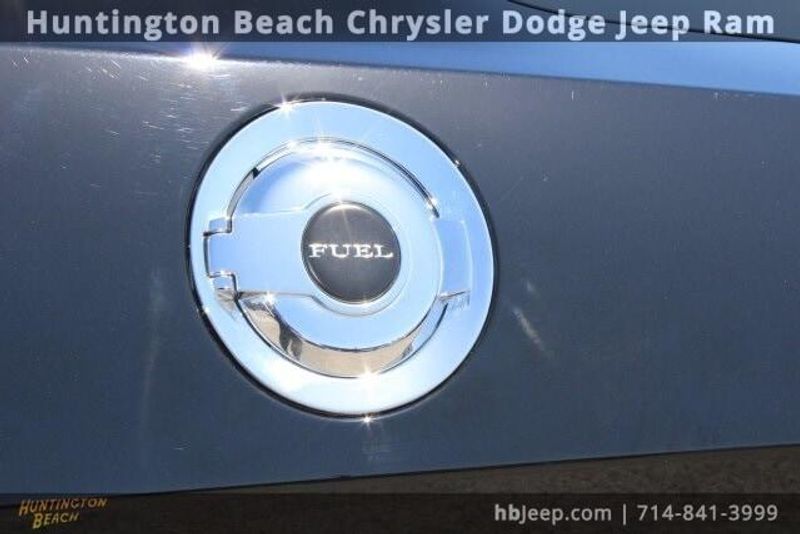 2023 Dodge Challenger R/TImage 6