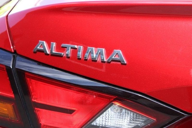 2021 Nissan Altima 2.5 SRImage 6