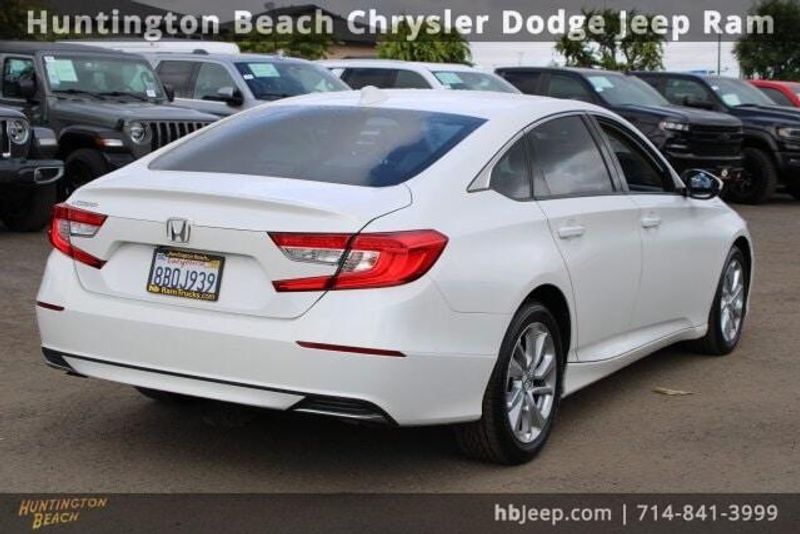 2018 Honda Accord LXImage 5
