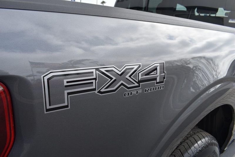 2025 Ford F-150 LariatImage 8