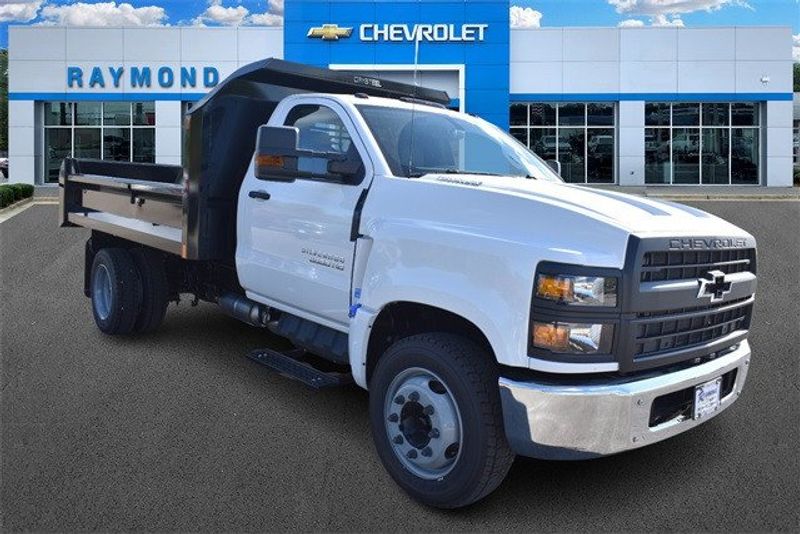 2024 Chevrolet Silverado 5500HD 1WTImage 10