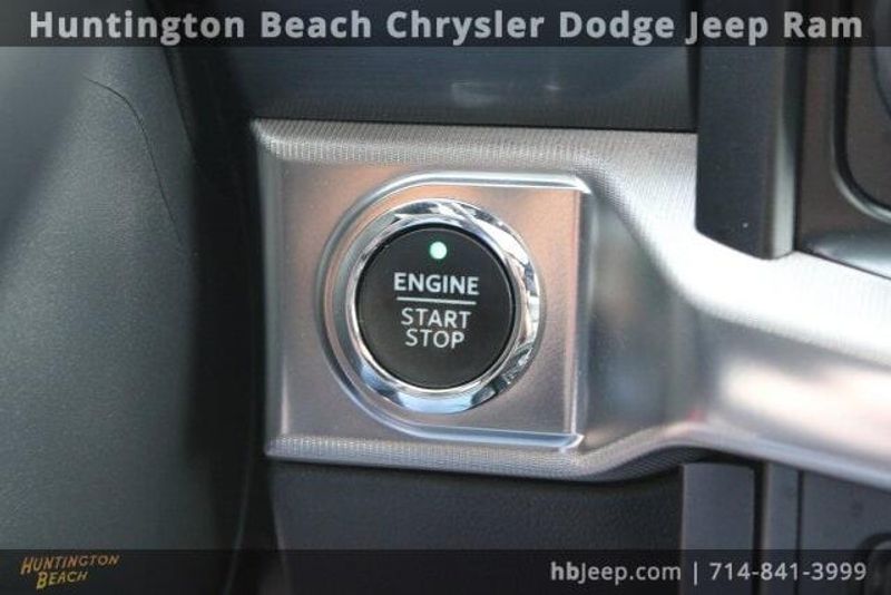 2022 Ford F-150 RaptorImage 35