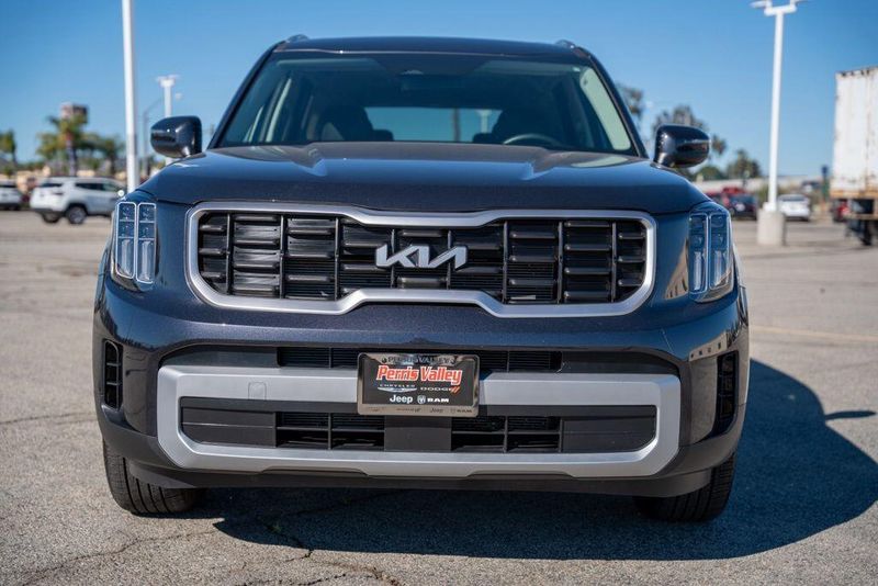Used 2025 Kia Telluride SImage 2