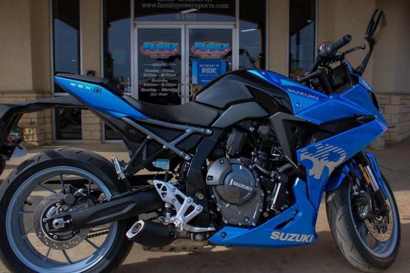 2025 SUZUKI GSXS 8R METALLIC TRITON BLUE 