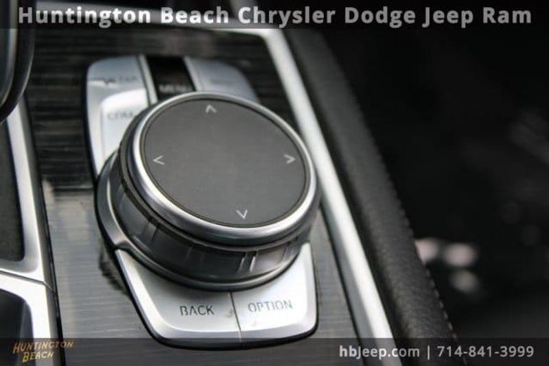 2020 BMW 7 Series 740iImage 32