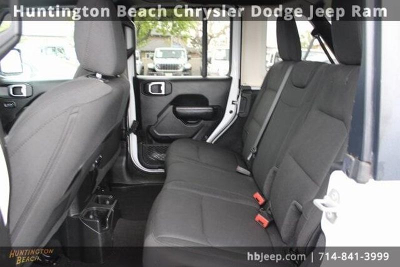 2022 Jeep Wrangler Unlimited Sport SImage 32