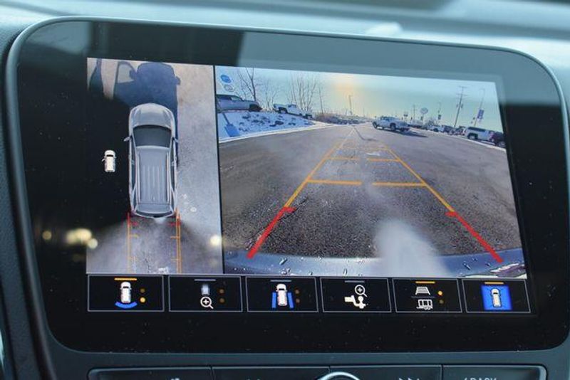 Used 2023 Chevrolet Equinox RSImage 33