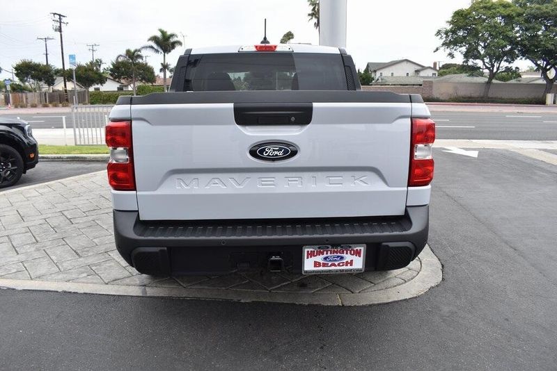 New 2025 Ford Maverick XLTImage 6