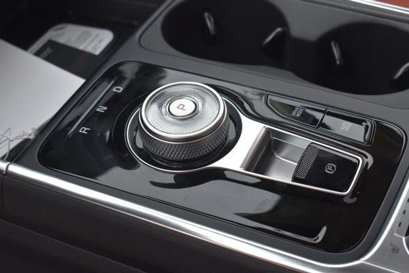 New 2026 Kia Carnival Hybrid SXImage 29