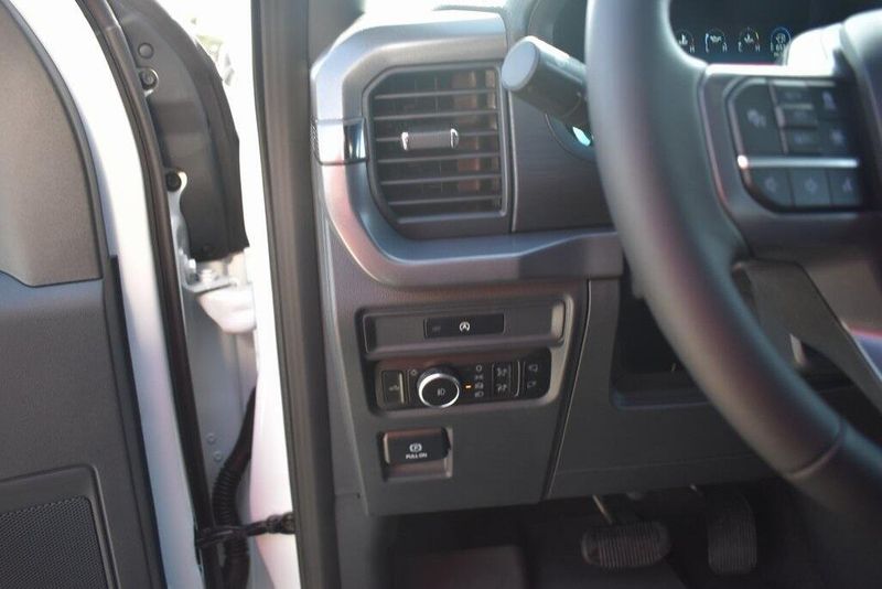 New 2025 Ford F-150 XLTImage 17