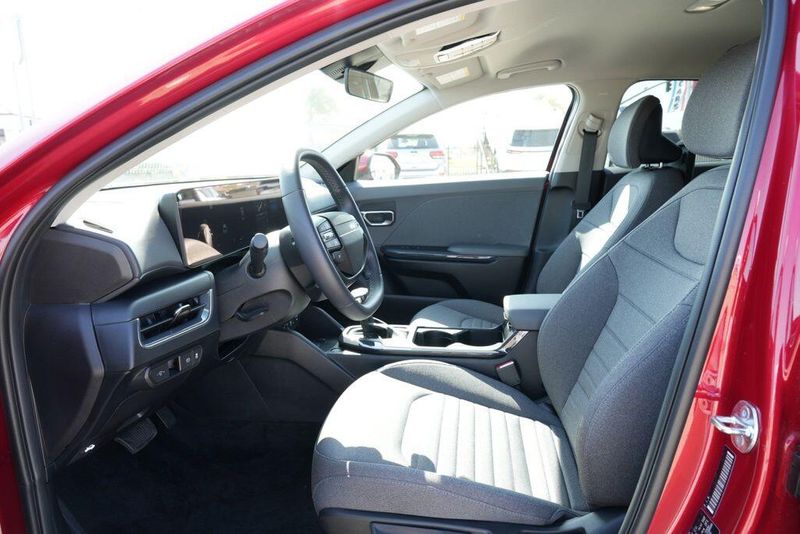 Used 2025 Kia K4 EXImage 11