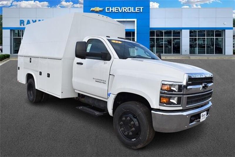 2024 Chevrolet Silverado 4500HD 1WTImage 10