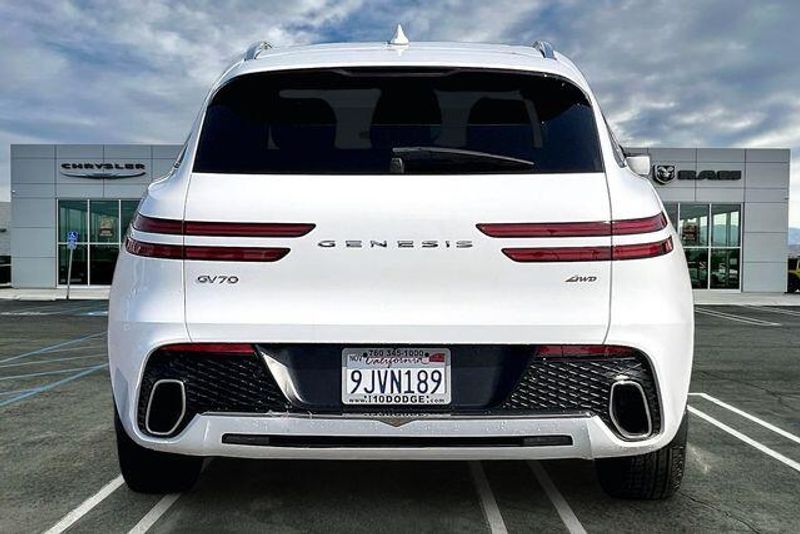 Used 2024 Genesis GV70 2.5TImage 3