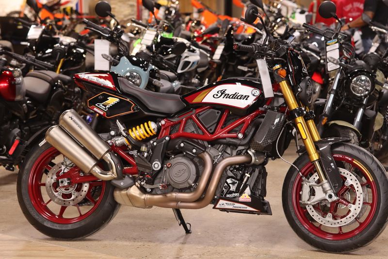 2024 INDIAN MOTORCYCLE FTR X RSD SUPER HOOLIGAN BLACK METALLIC WITH SUPER HOOLIGAN GRAPHICS 