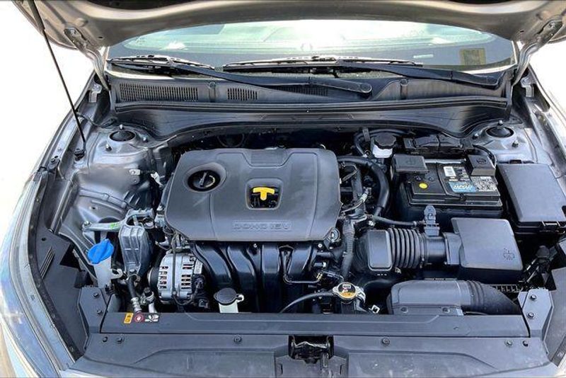 Used 2023 Kia Forte GT-LineImage 9