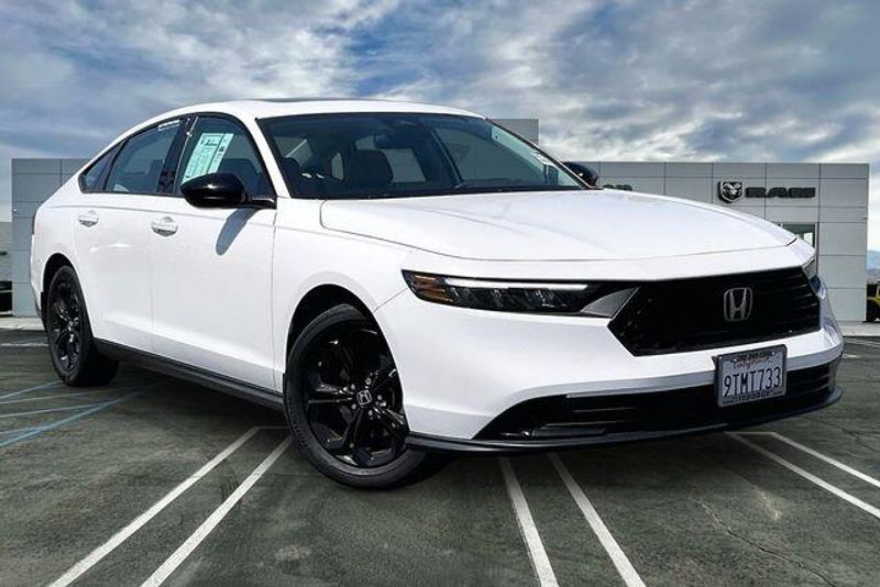 Used 2025 Honda Accord Sedan SEImage 12