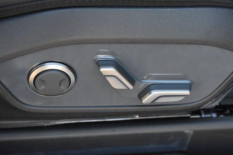 New 2026 Kia EV9 LandImage 13