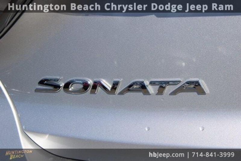 2016 Hyundai Sonata Hybrid SEImage 7