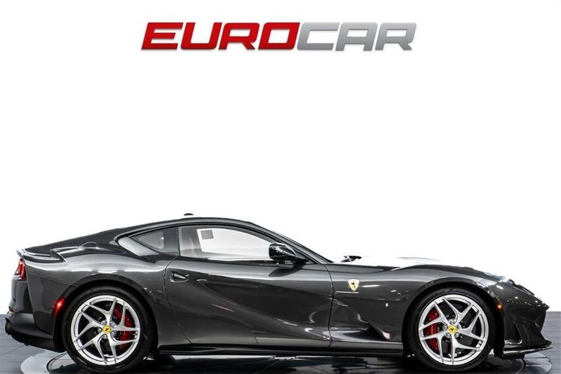 Used 2019 Ferrari 812 Superfast *HISTORICAL PAINT * IMMACULATE CONDITION*Image 6