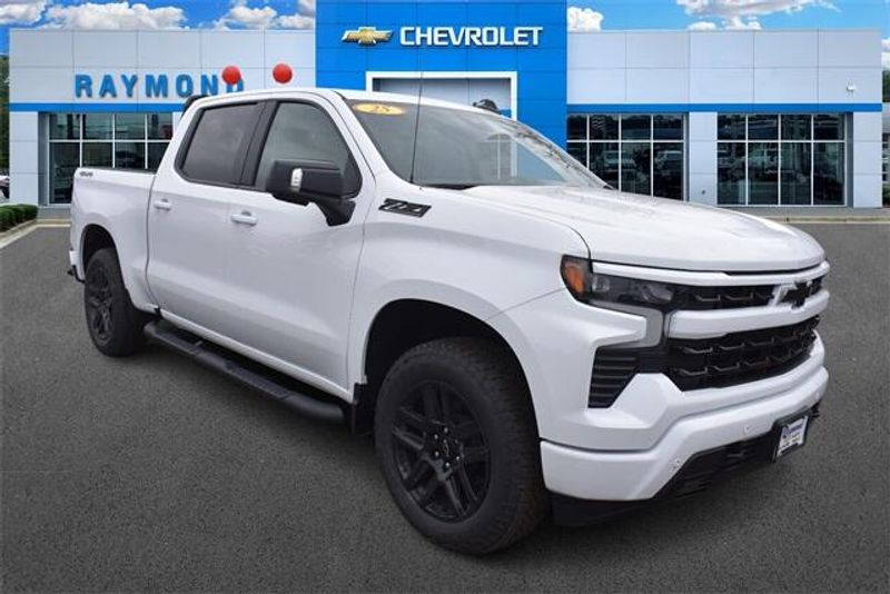 2025 Chevrolet Silverado 1500 RSTImage 10