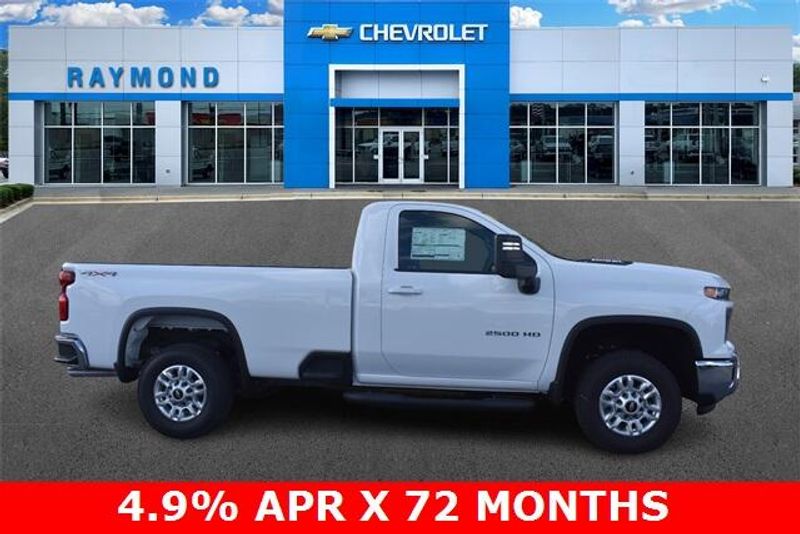 New 2025 Chevrolet Silverado 2500HD LTImage 2