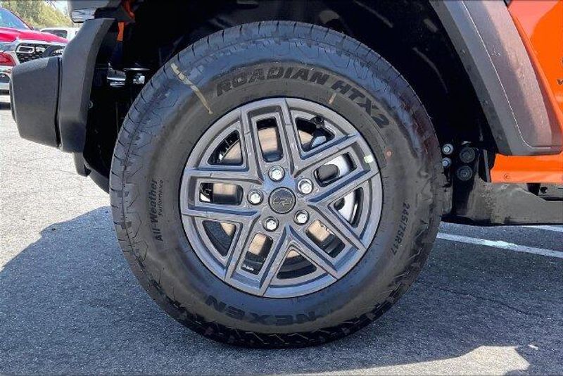 New 2026 Jeep Wrangler 4-door Sport SImage 10