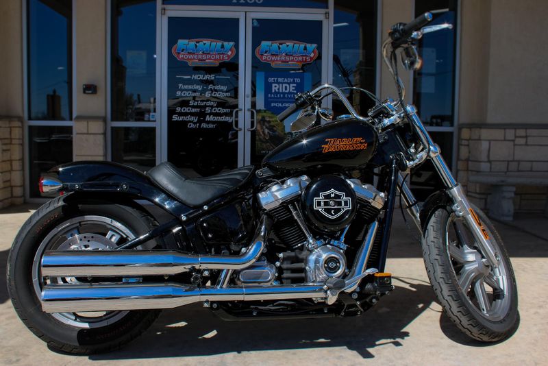 2023 HARLEY SOFTAIL STANDARD BLACK 