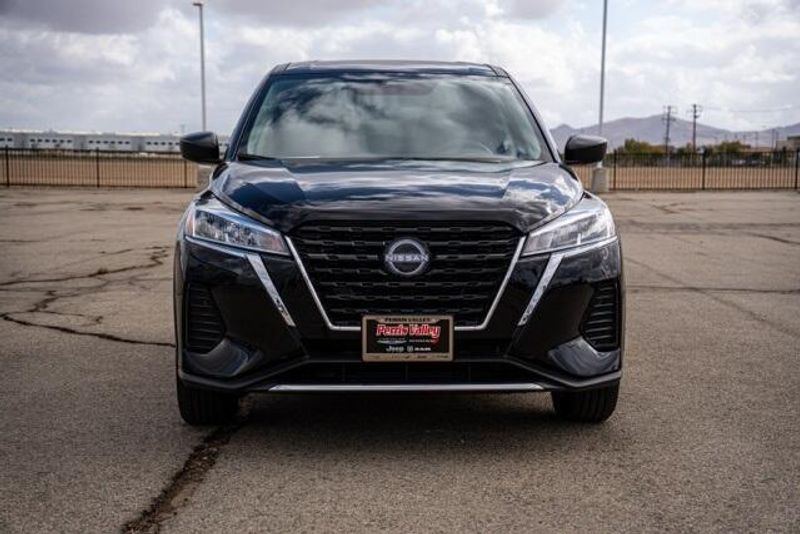 Used 2024 Nissan Kicks SImage 2