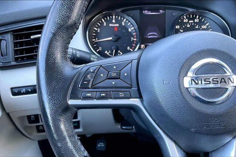 Used 2018 Nissan Rogue Sport SLImage 18