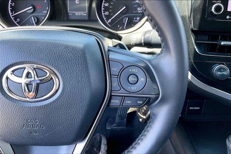 Used 2021 Toyota Camry SEImage 19