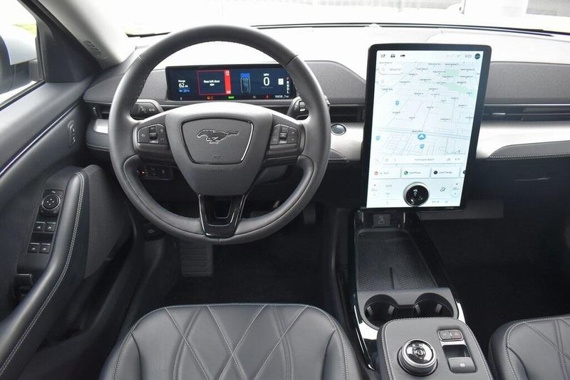 Used 2022 Ford Mustang Mach-E SelectImage 11